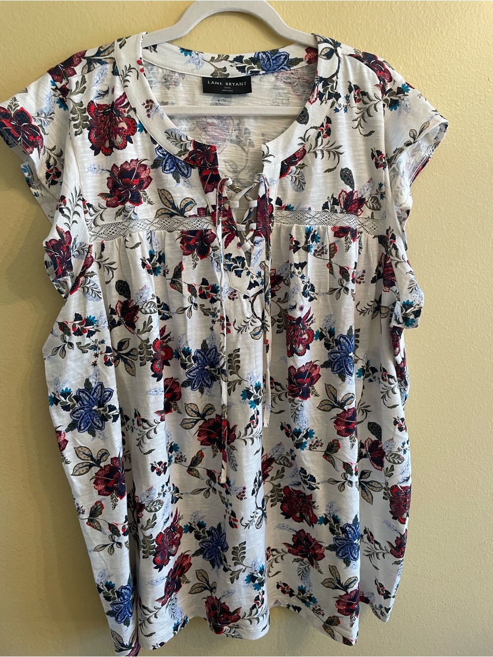 Lane Bryant White Floral Lace-Up Short Sleeve Blouse with Red and Blue Blooms